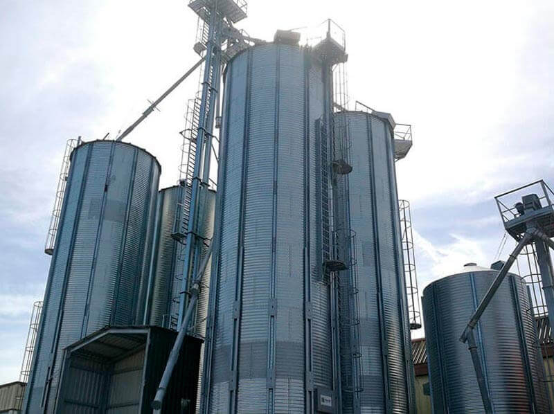 Silos para almacenamiento de chufa en Valencia