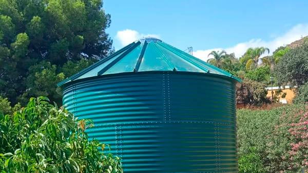 Steel Dome Roof Water Tank in Malaga - Gandaria Servicios Ganaderos