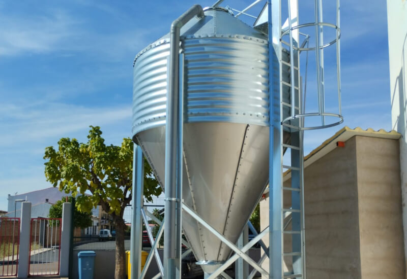 Farm Silo Installed in Cáceres to Feed a Biomass Boiler